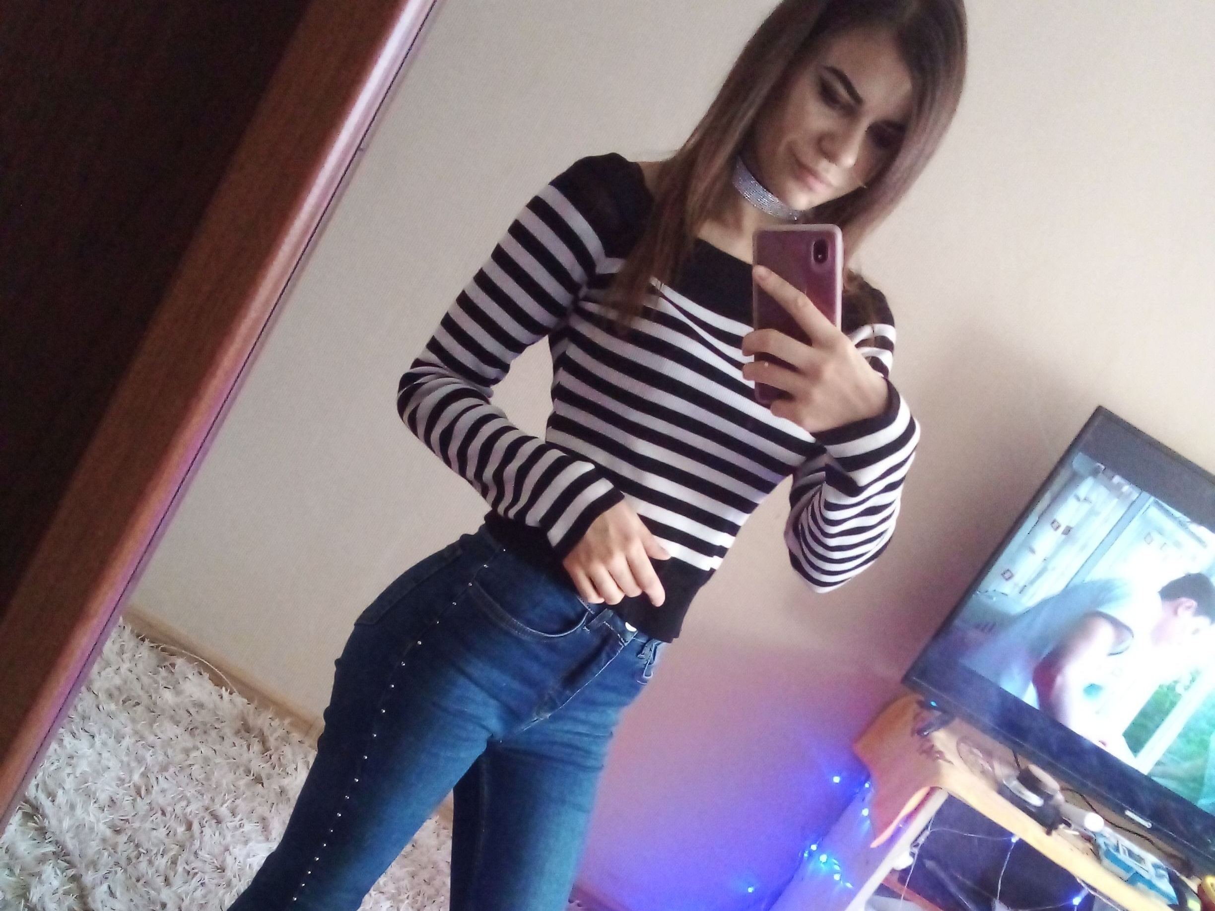Image de profil du modèle de webcam KilaryFow