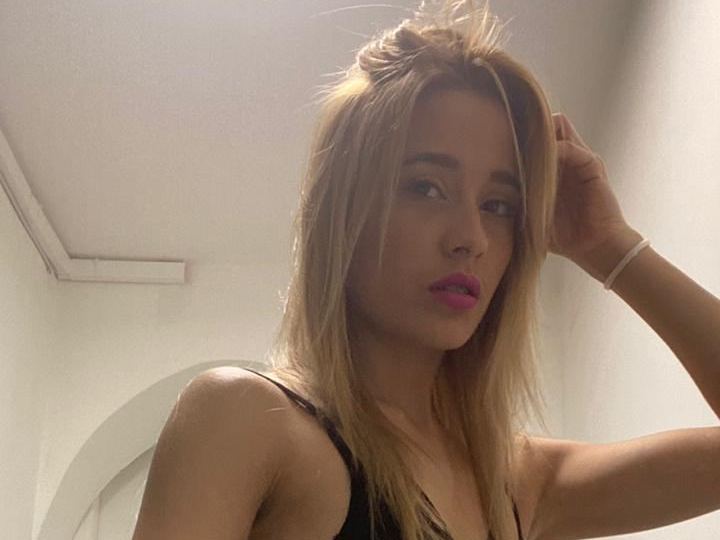 Image de profil du modèle de webcam Julia_Foster