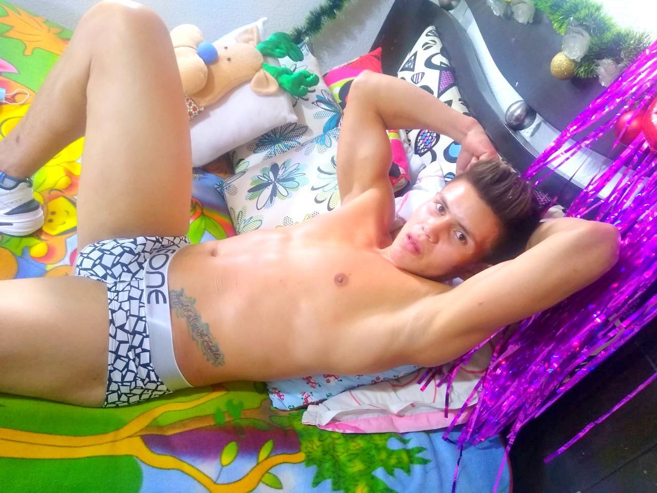 ANTONNY_JHOUS profielfoto van cam model 