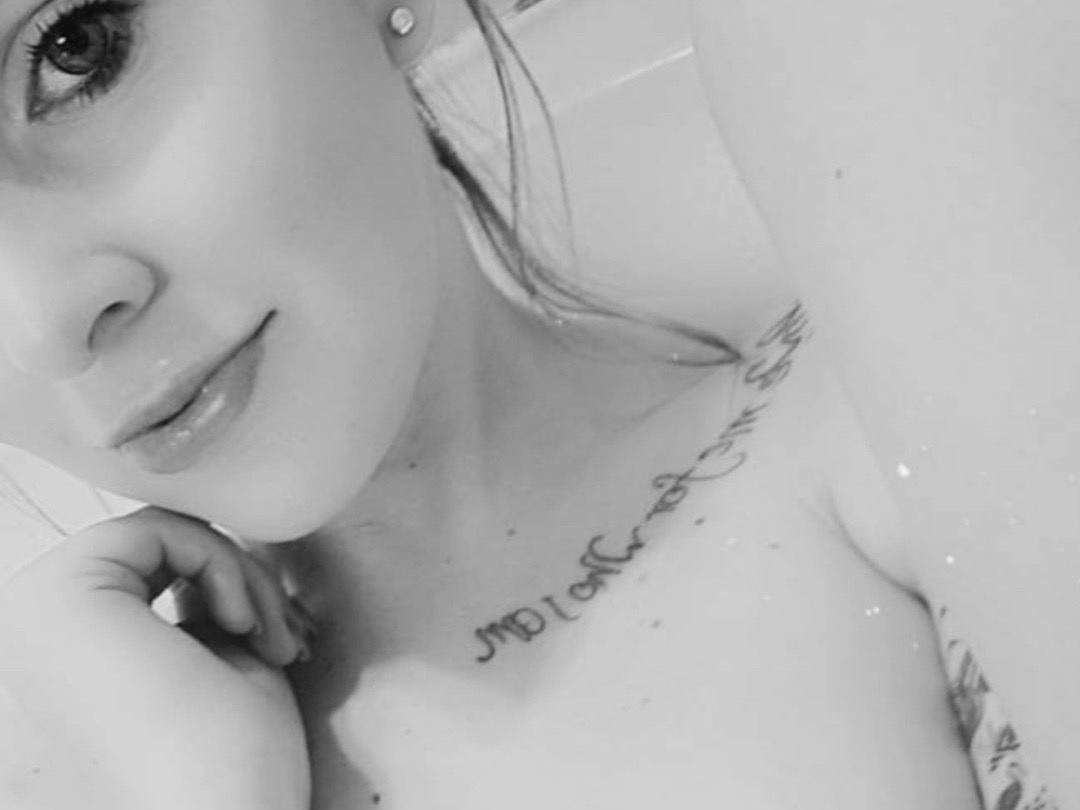 Imagen de perfil de modelo de cámara web de Mummachelle