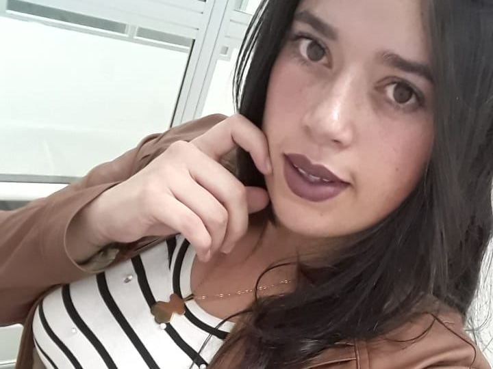adelelatinlove Profilbild des Cam-Modells 