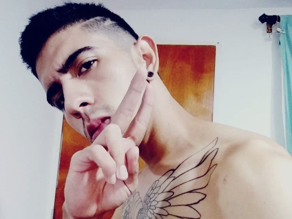 Image de profil du modèle de webcam Amateur_osler