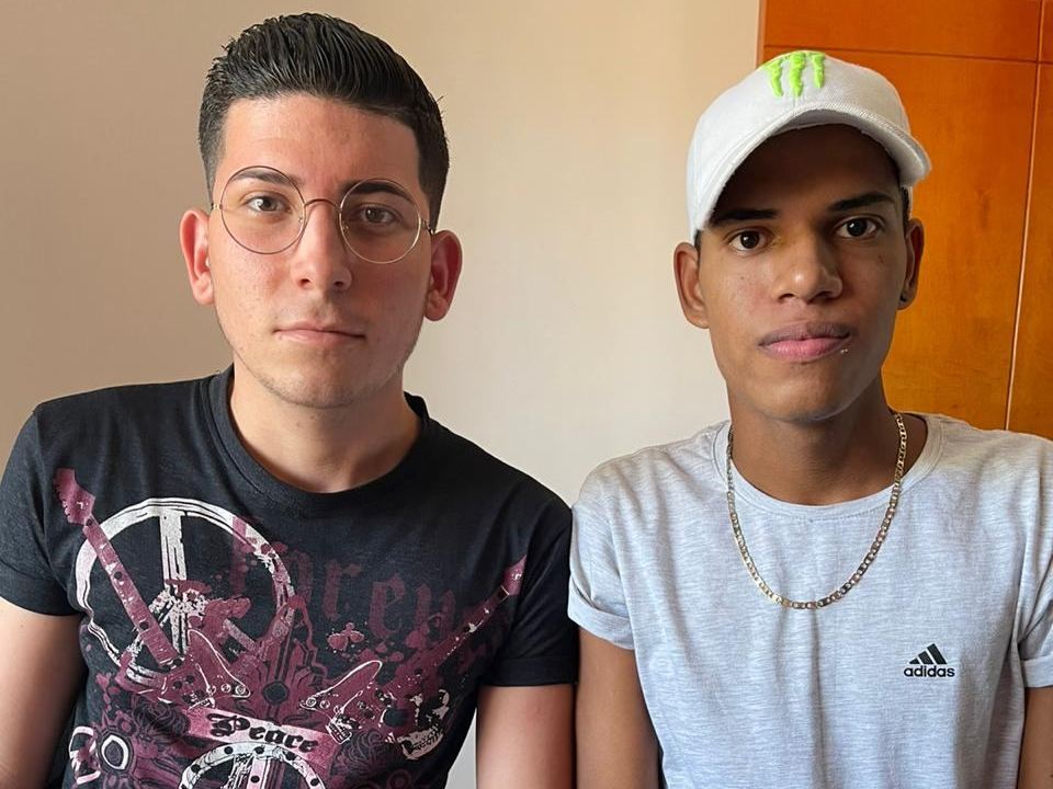 twohornyboys profilbild på webbkameramodell 