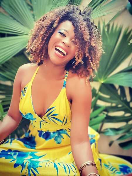 Artiest NaomiBorges Foto 9