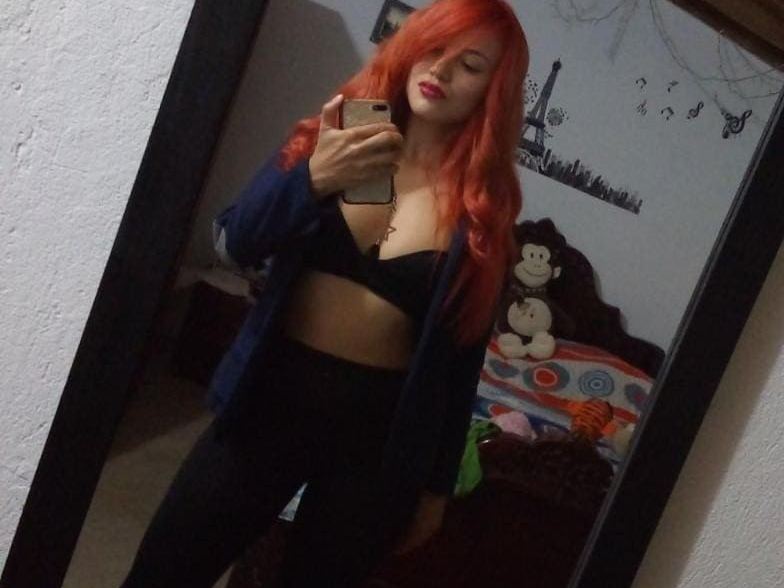 Imagen de perfil de modelo de cámara web de MADDIE_FOX