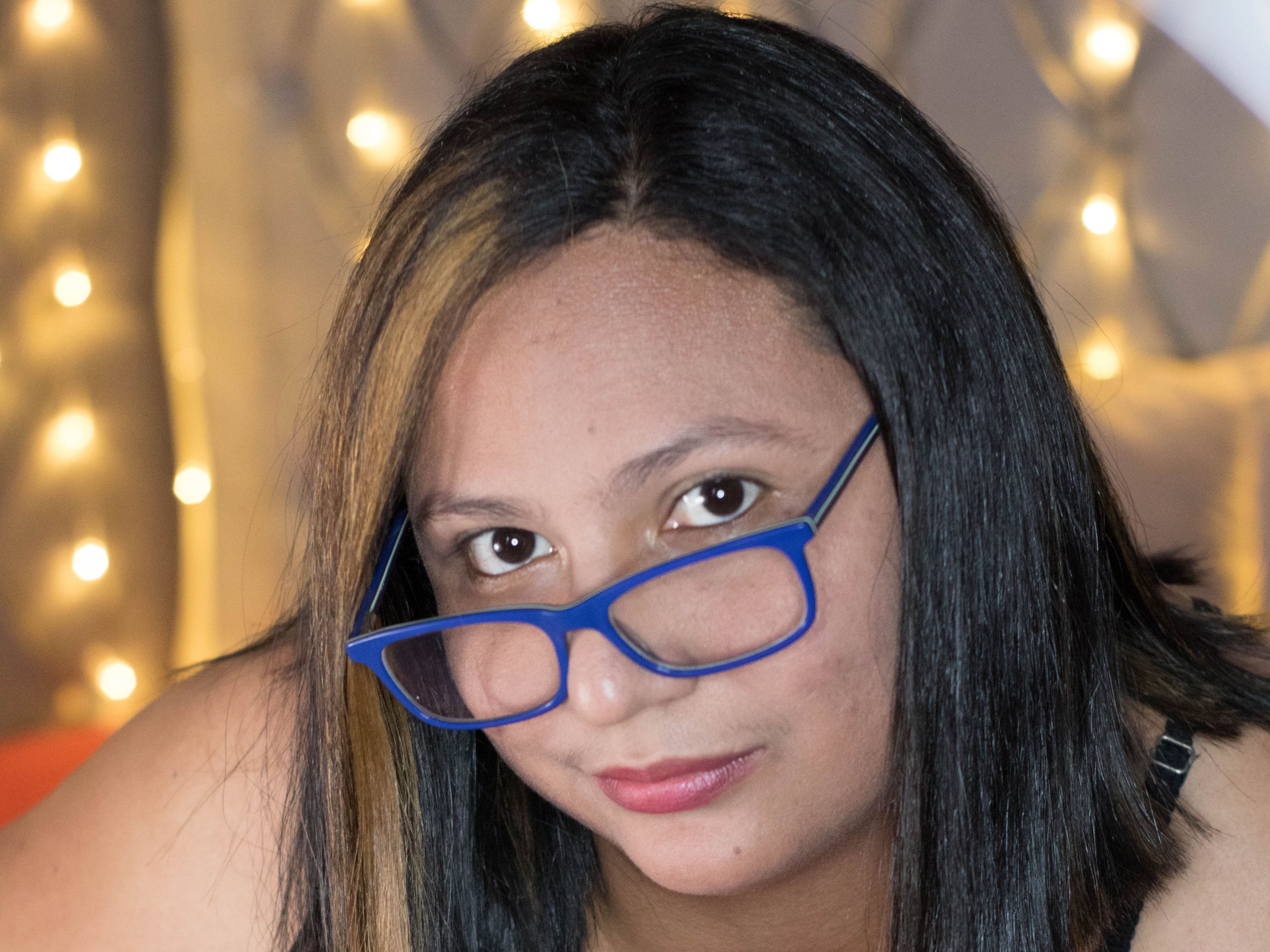Alicia_Scarlet cam model profile picture 
