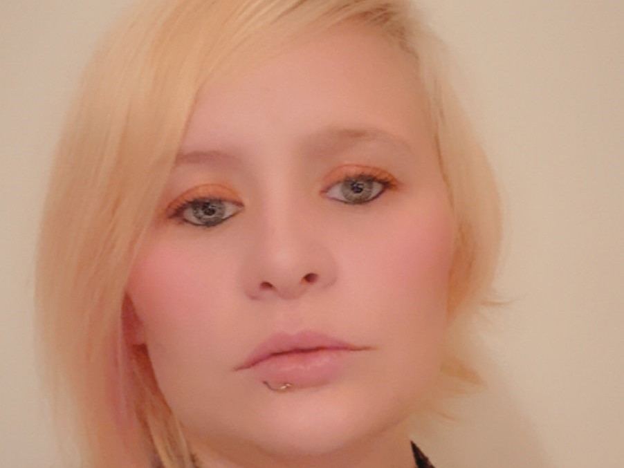 Darktrinity profilbild på webbkameramodell 