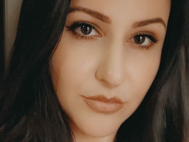 AngeeDoll profilbild på webbkameramodell 