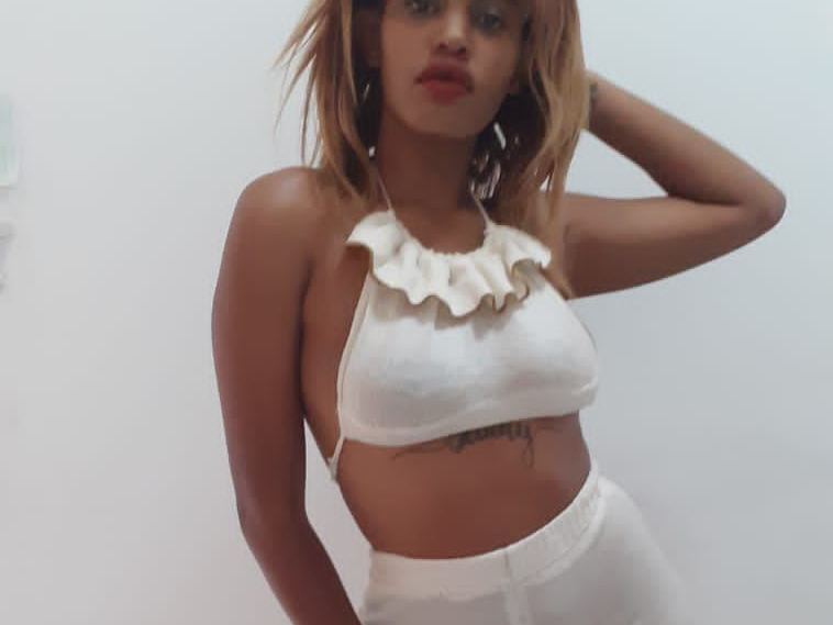 NIKKIKAYY23 immagine del profilo del modello di cam