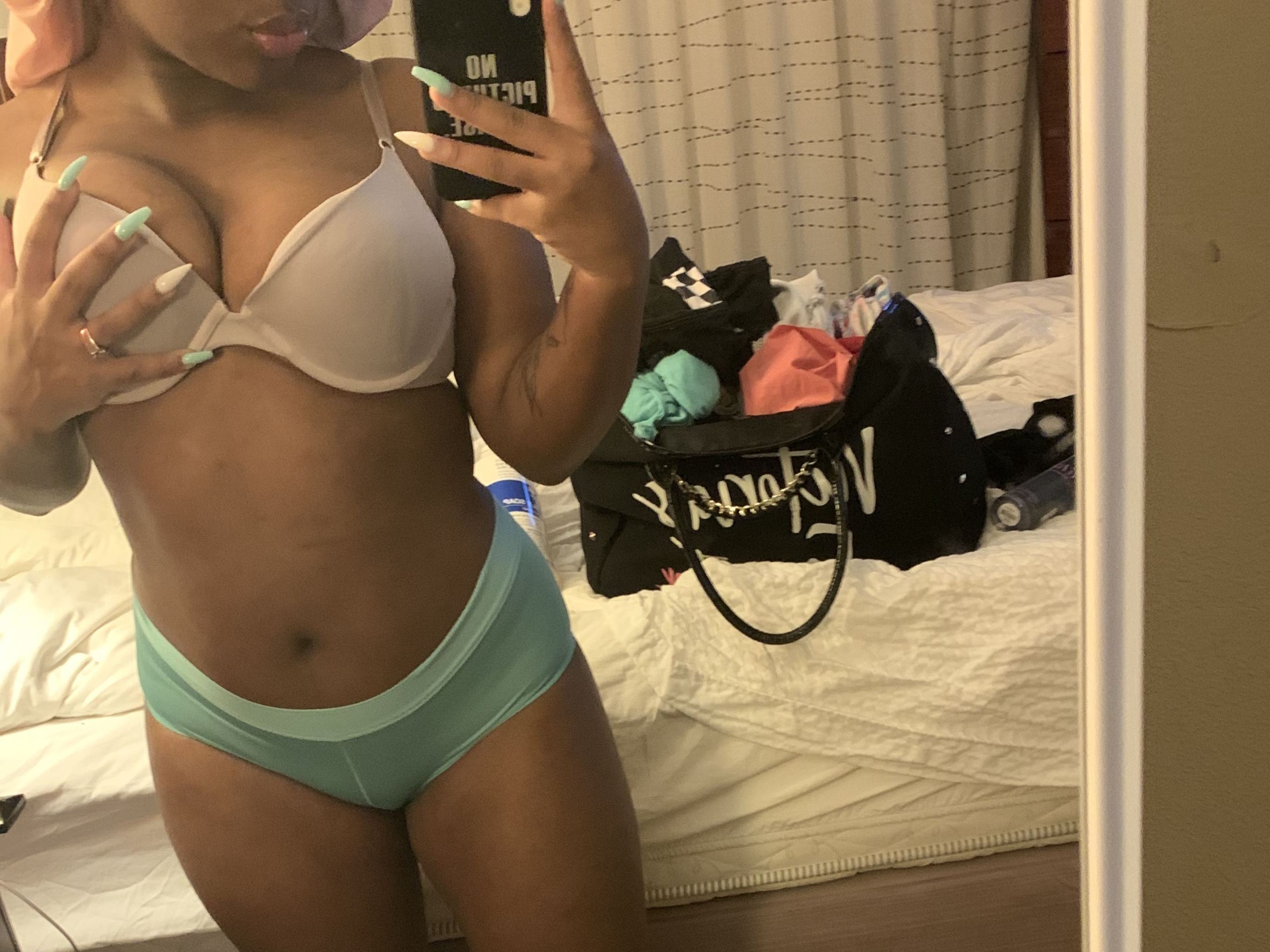 Imagen de perfil de modelo de cámara web de danelleee