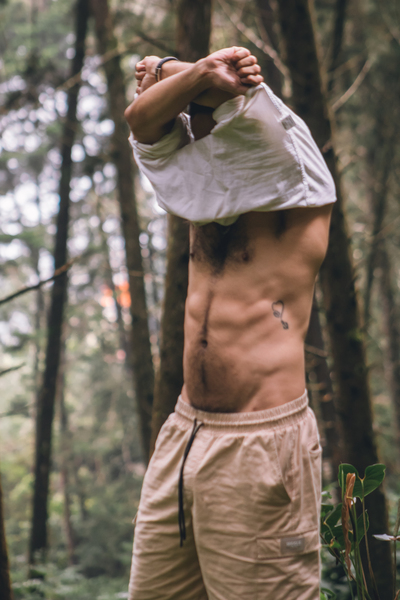 Performer AronMuller Photo 9