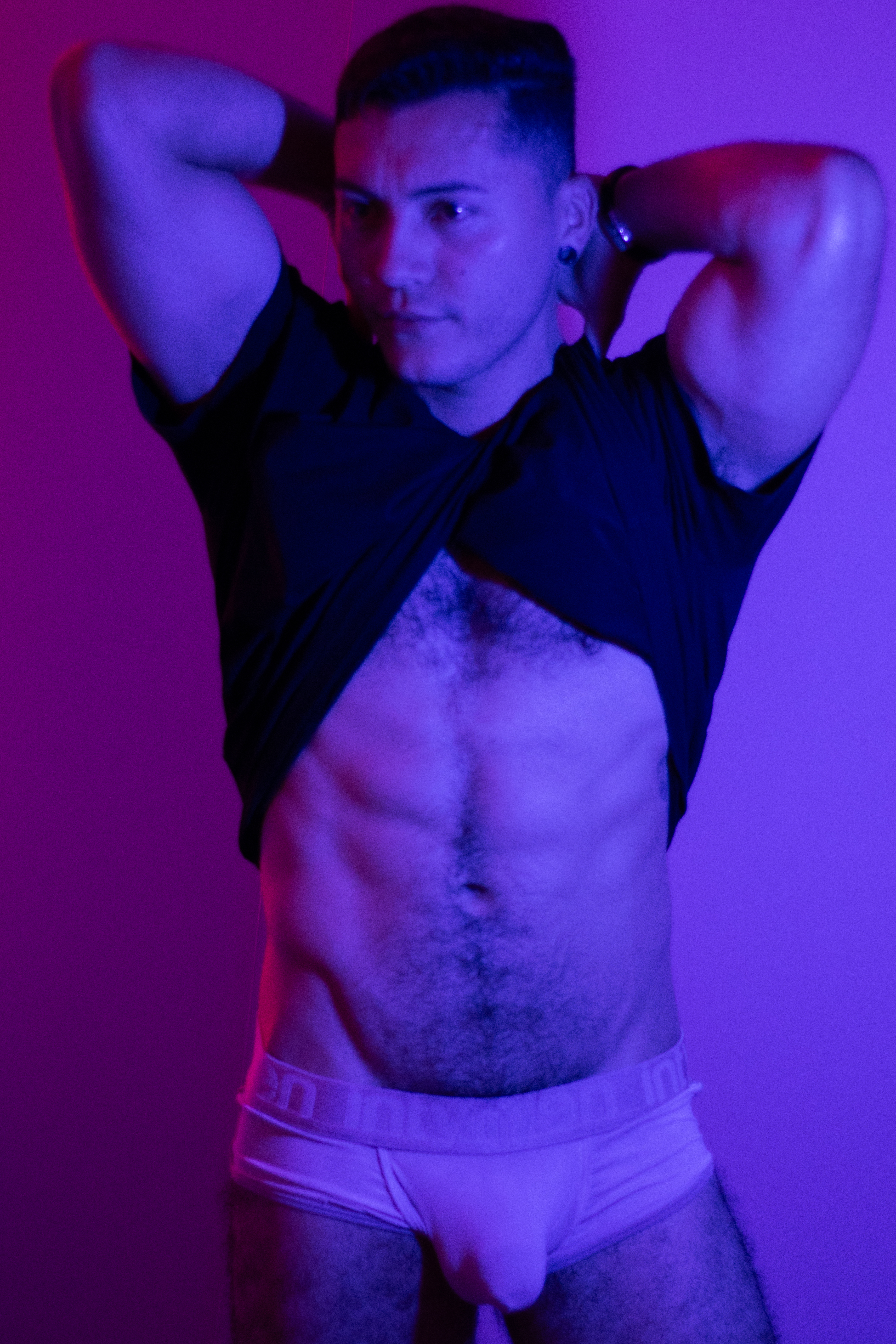 Performer AronMuller Photo 10