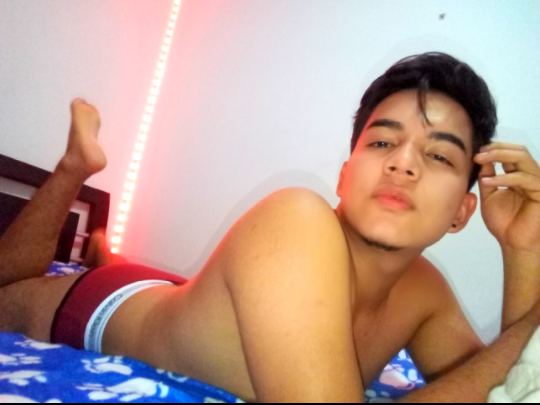 Aaron_Smiith cam model profile picture 