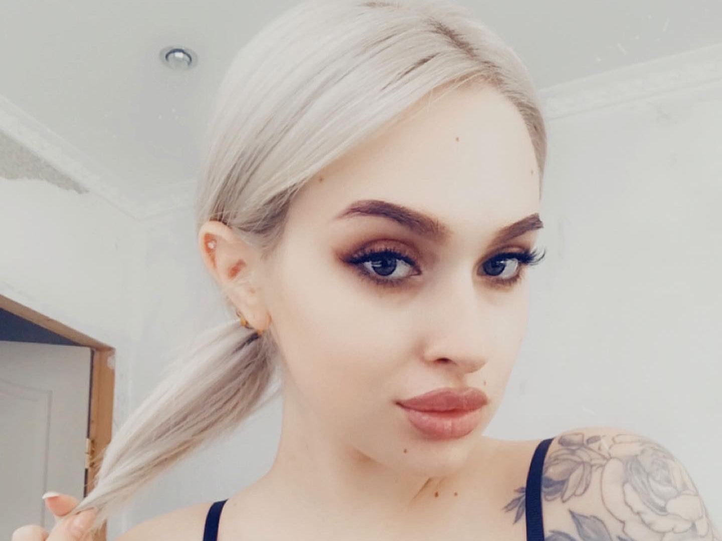 ElizabethCroX Profilbild des Cam-Modells 