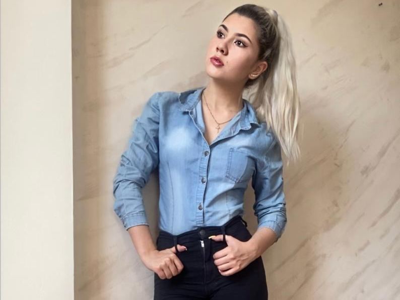 Foto de perfil de modelo de webcam de natysensual018 