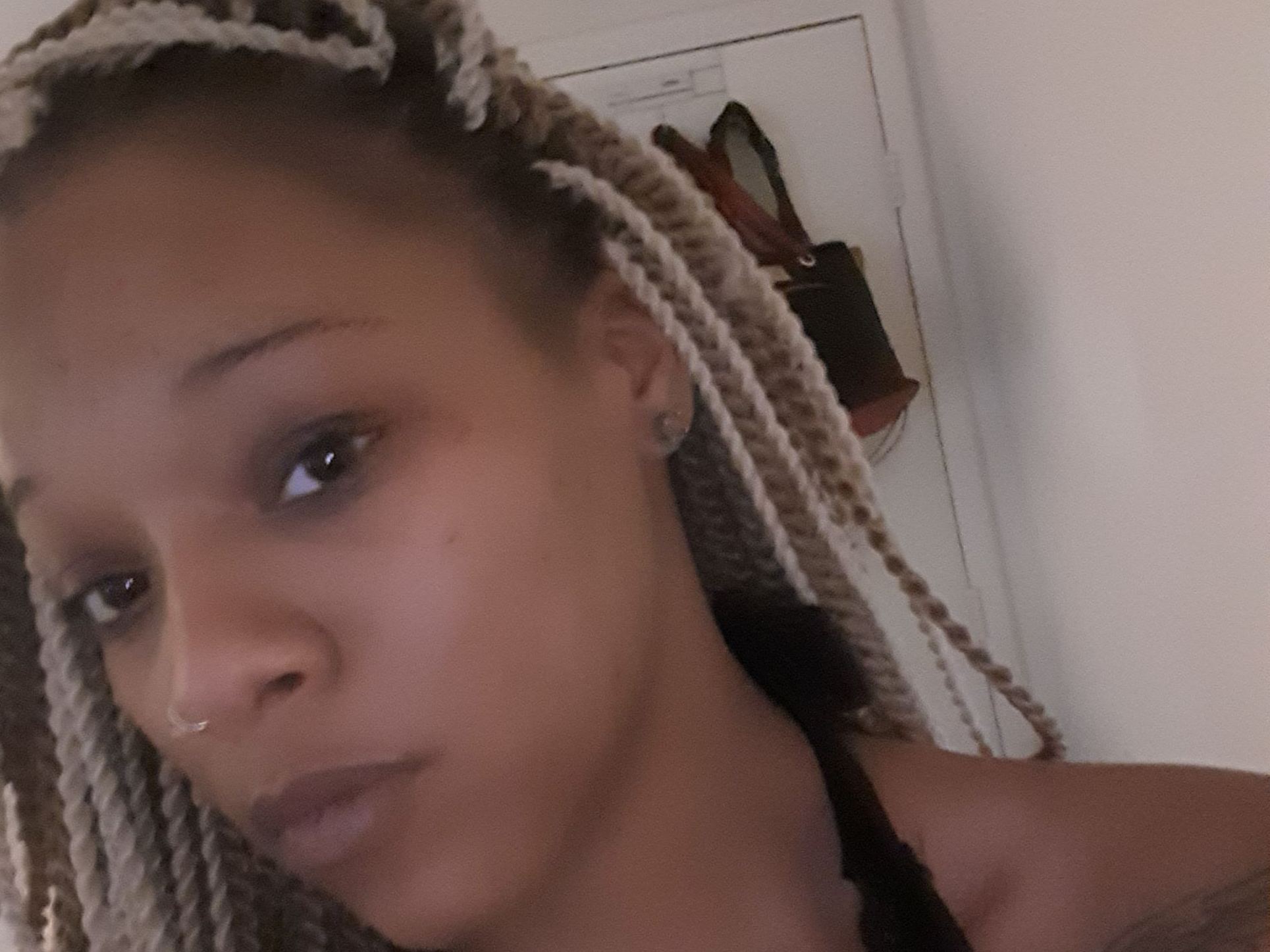 Image de profil du modèle de webcam LosiMakUCum