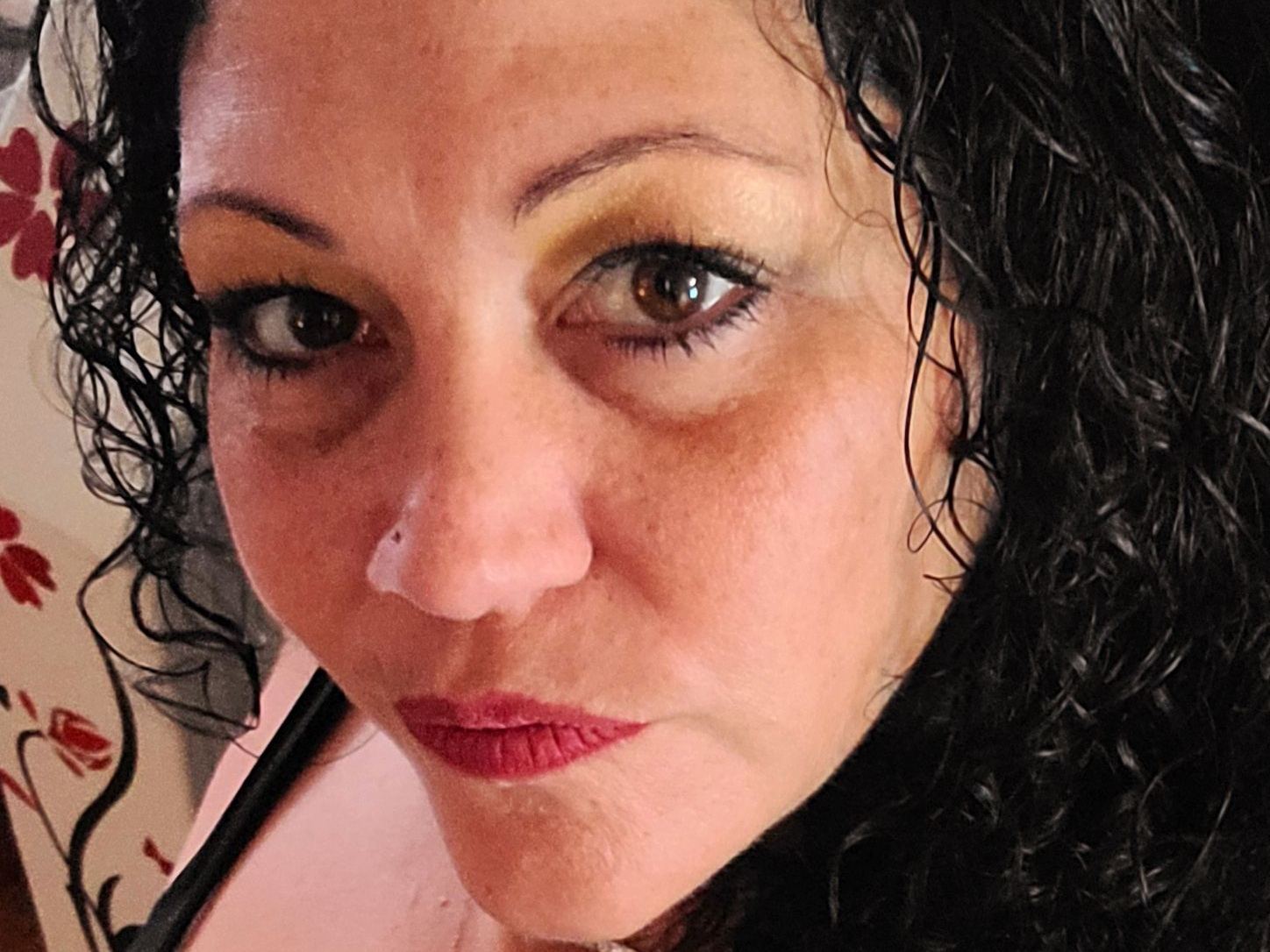 Imagen de perfil de modelo de cámara web de CumandC