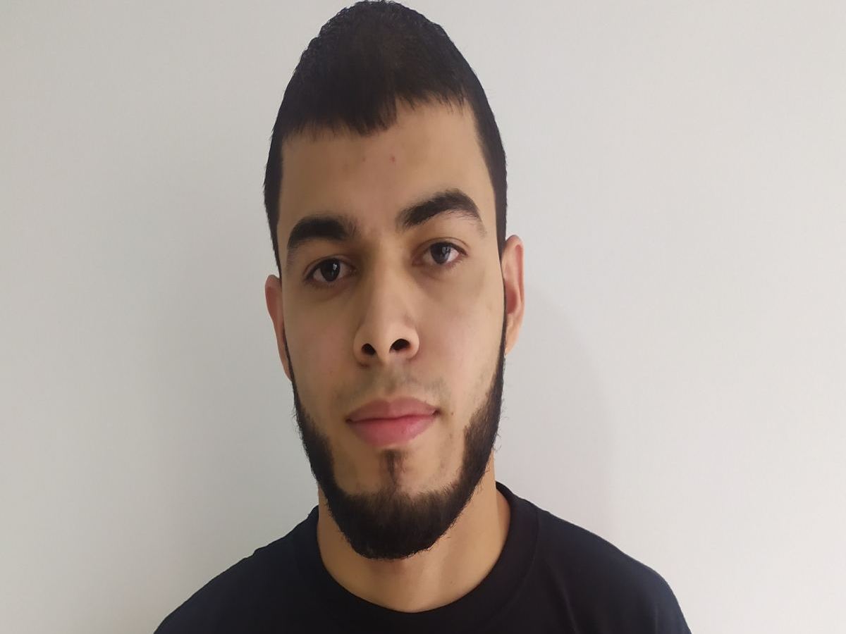 Klein_Amell profielfoto van cam model 