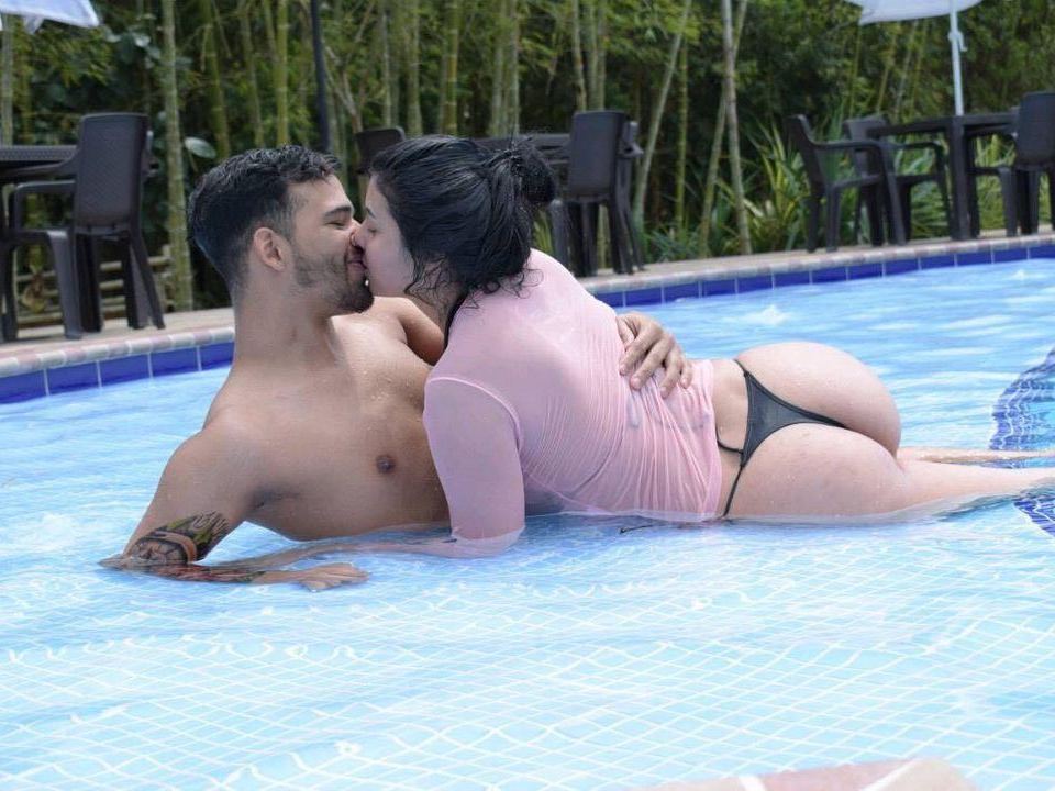 Imagen de perfil de modelo de cámara web de Isabella_and_matt