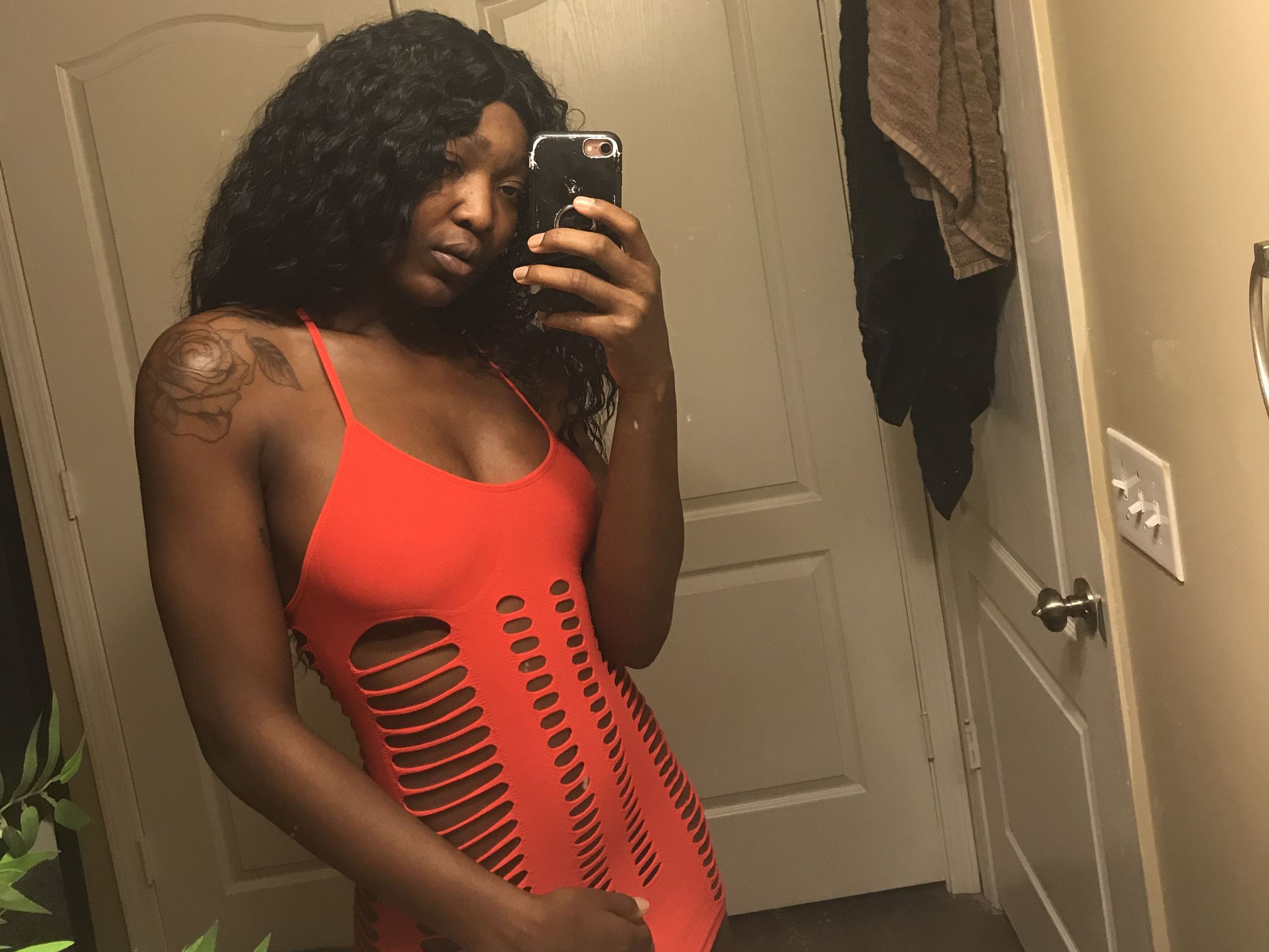 Image de profil du modèle de webcam Yazzminee