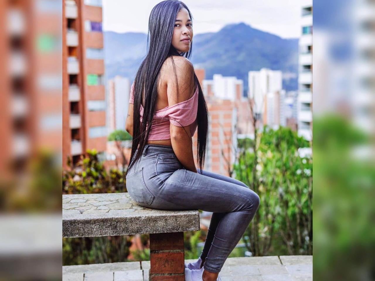 Image de profil du modèle de webcam Liza_Roy