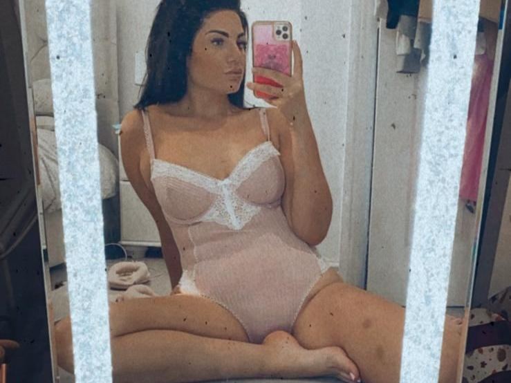 Image de profil du modèle de webcam MiaMoore_Essex