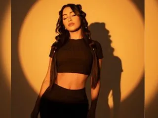 Tara_Red