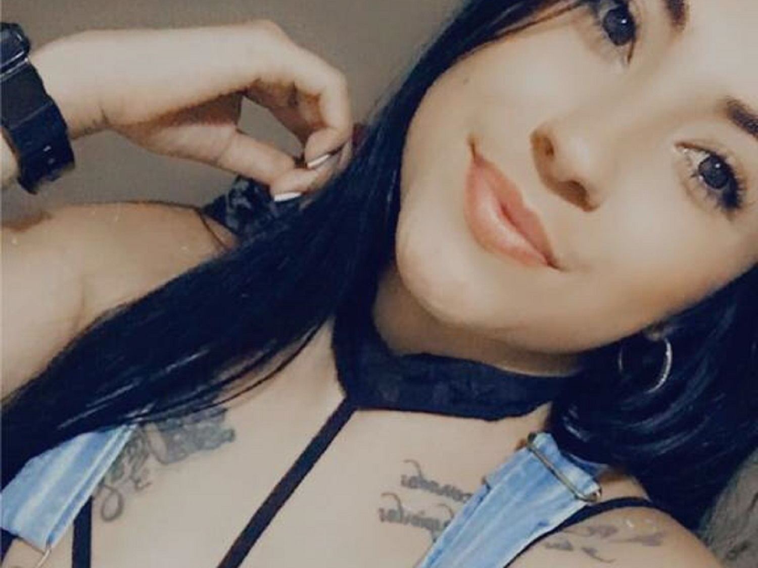 Image de profil du modèle de webcam Chloe_Miiller
