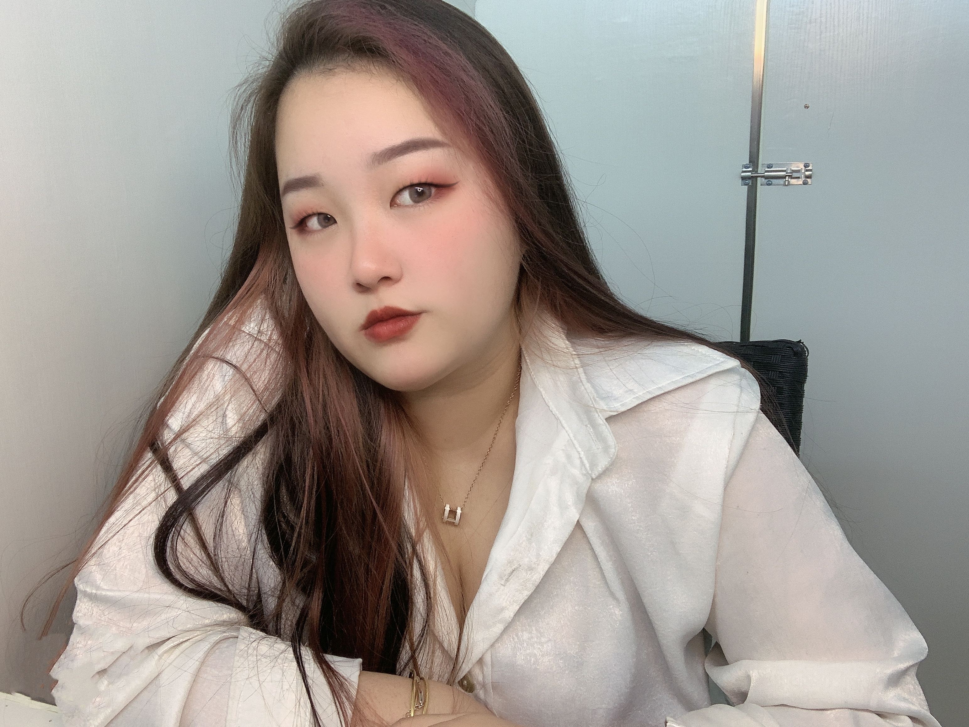 AmandaYuan immagine del profilo del modello di cam