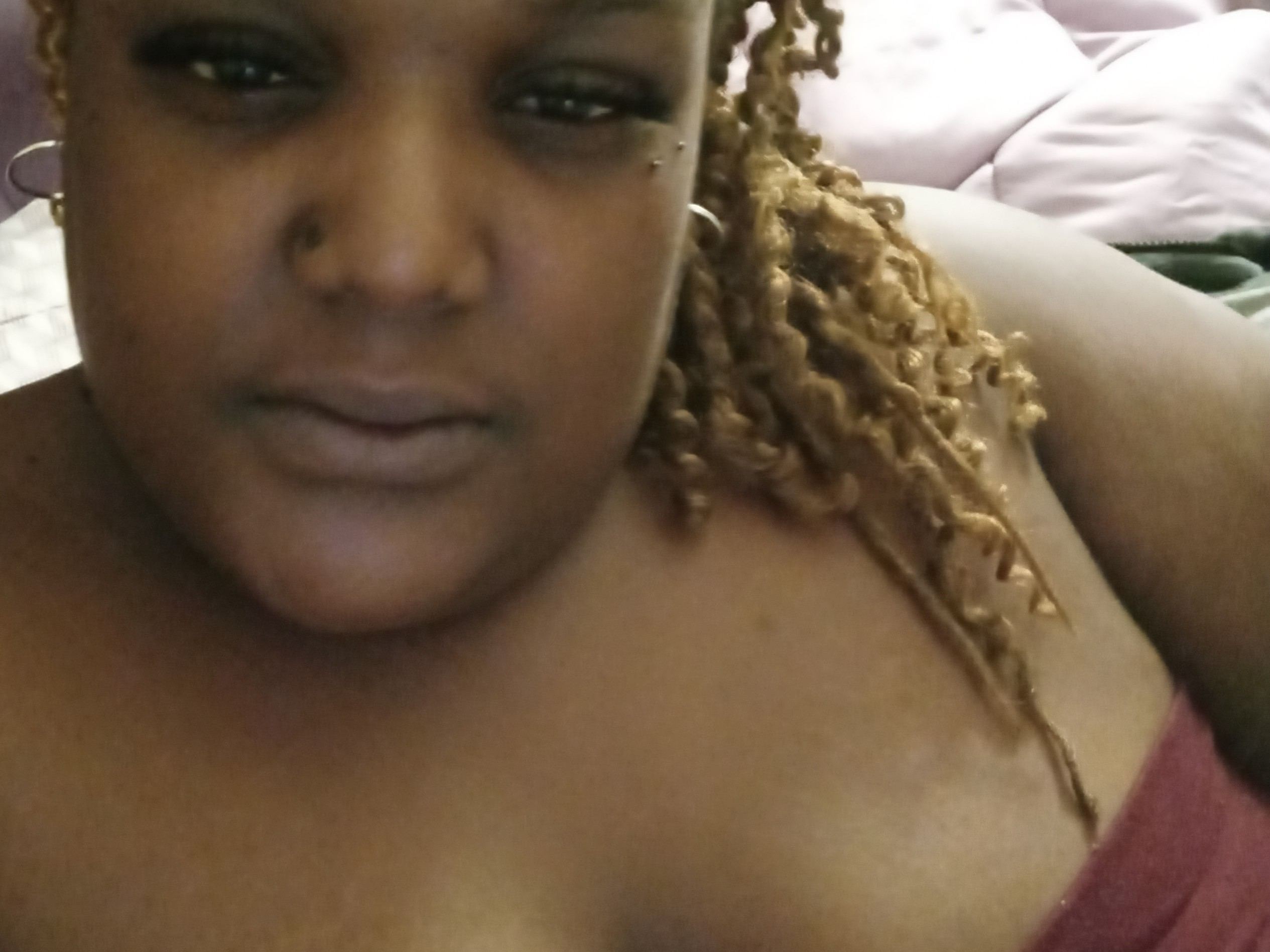 Missjuicyfruit31 immagine del profilo del modello di cam