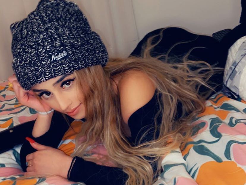 Imagen de perfil de modelo de cámara web de Persia18
