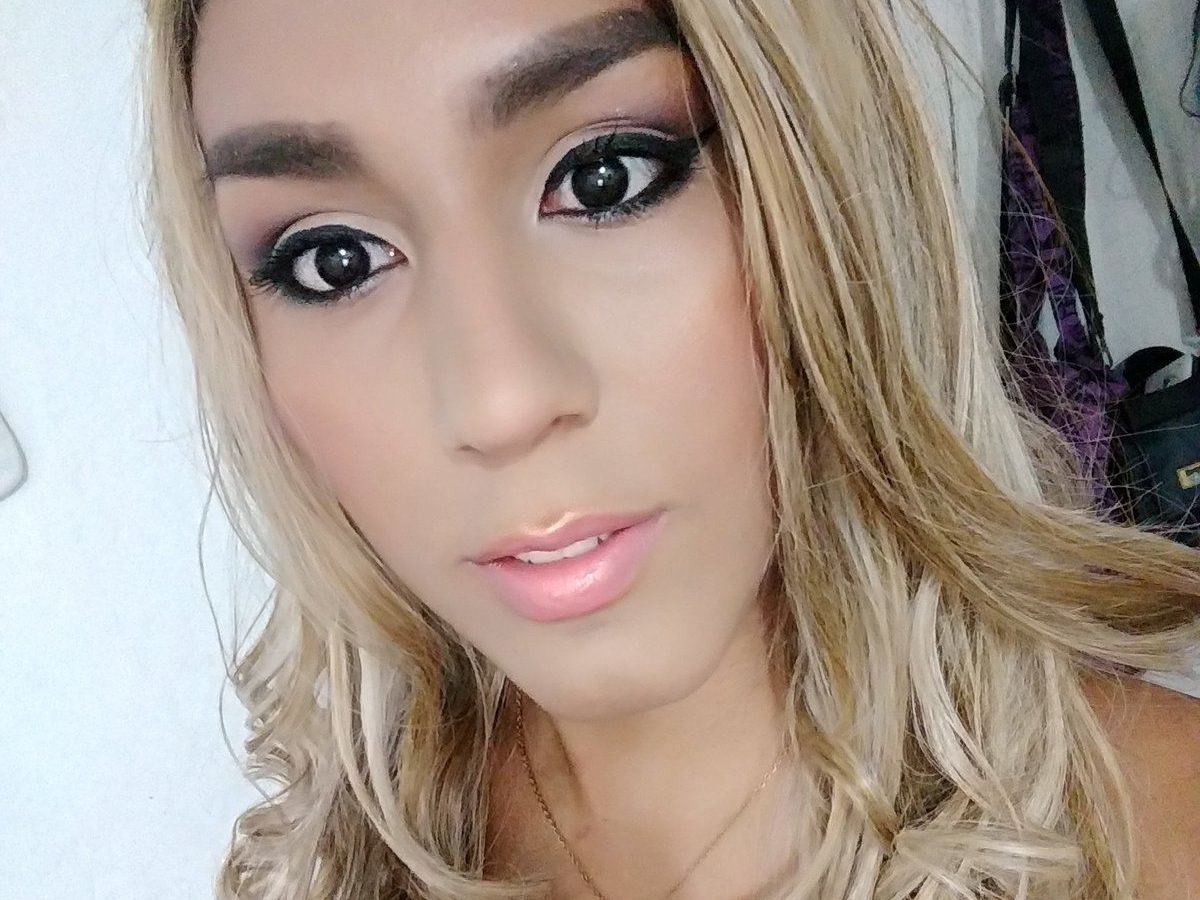 thakeicystrans cam model profile picture 