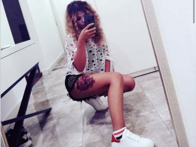 honeyyy_star profilbild på webbkameramodell 