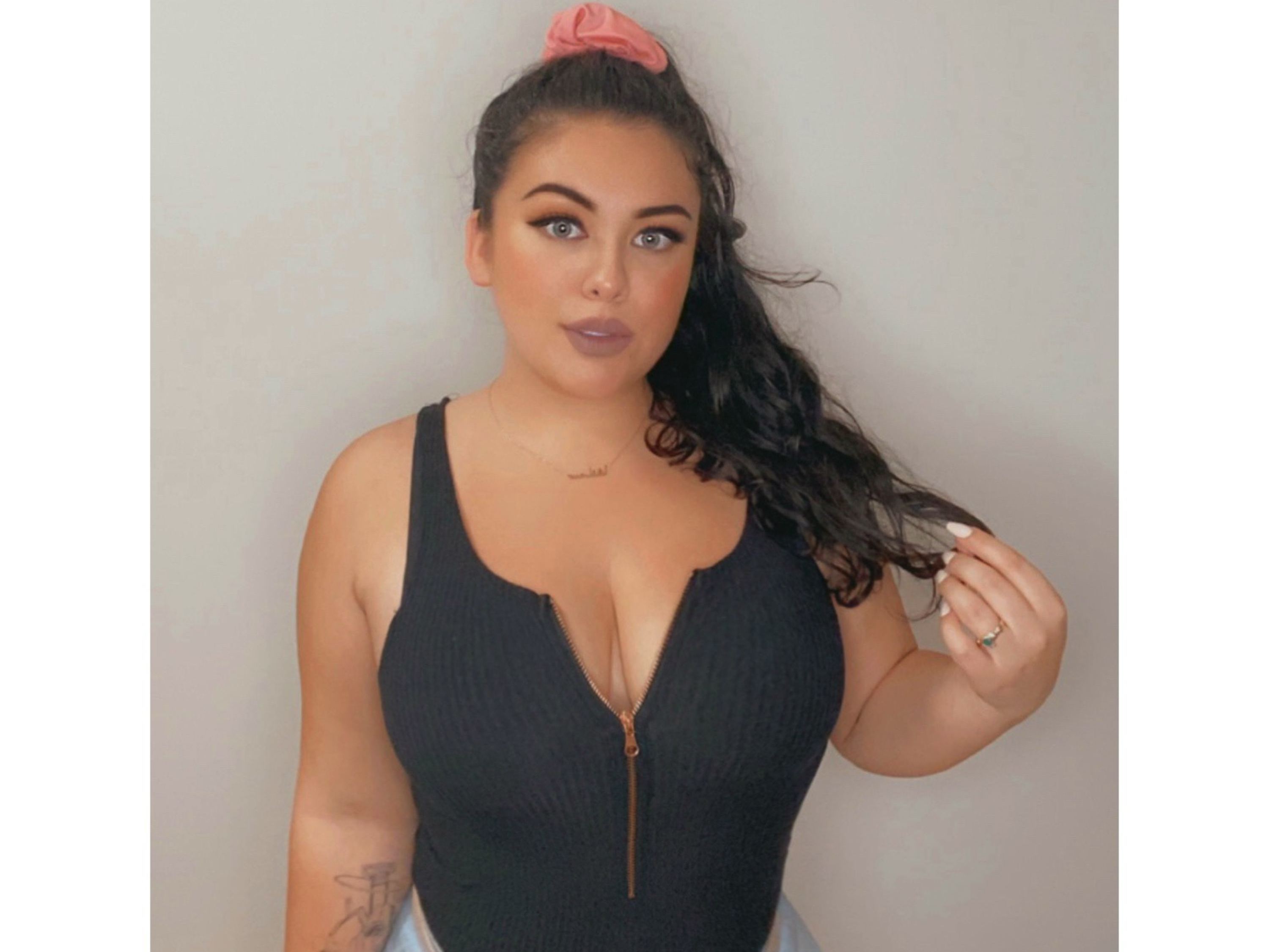 alesssssa Profilbild des Cam-Modells 