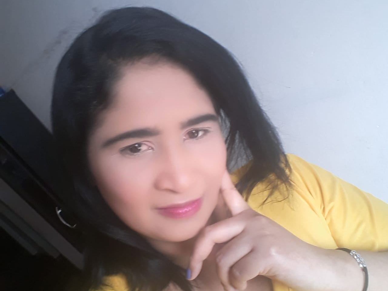 CristalLove1 cam model profile picture 