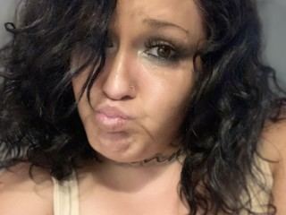 Image de profil du modèle de webcam MarcellinaAdrienne