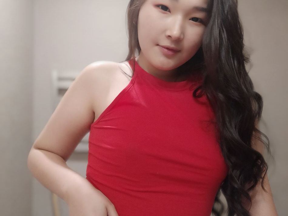 moansongg profielfoto van cam model 
