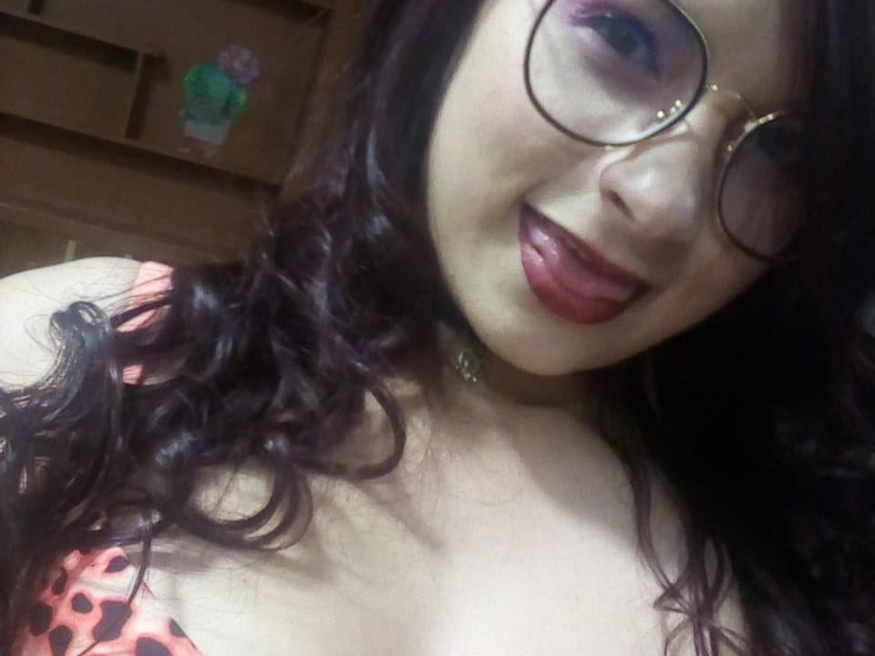 ARHISAHARAH profielfoto van cam model 