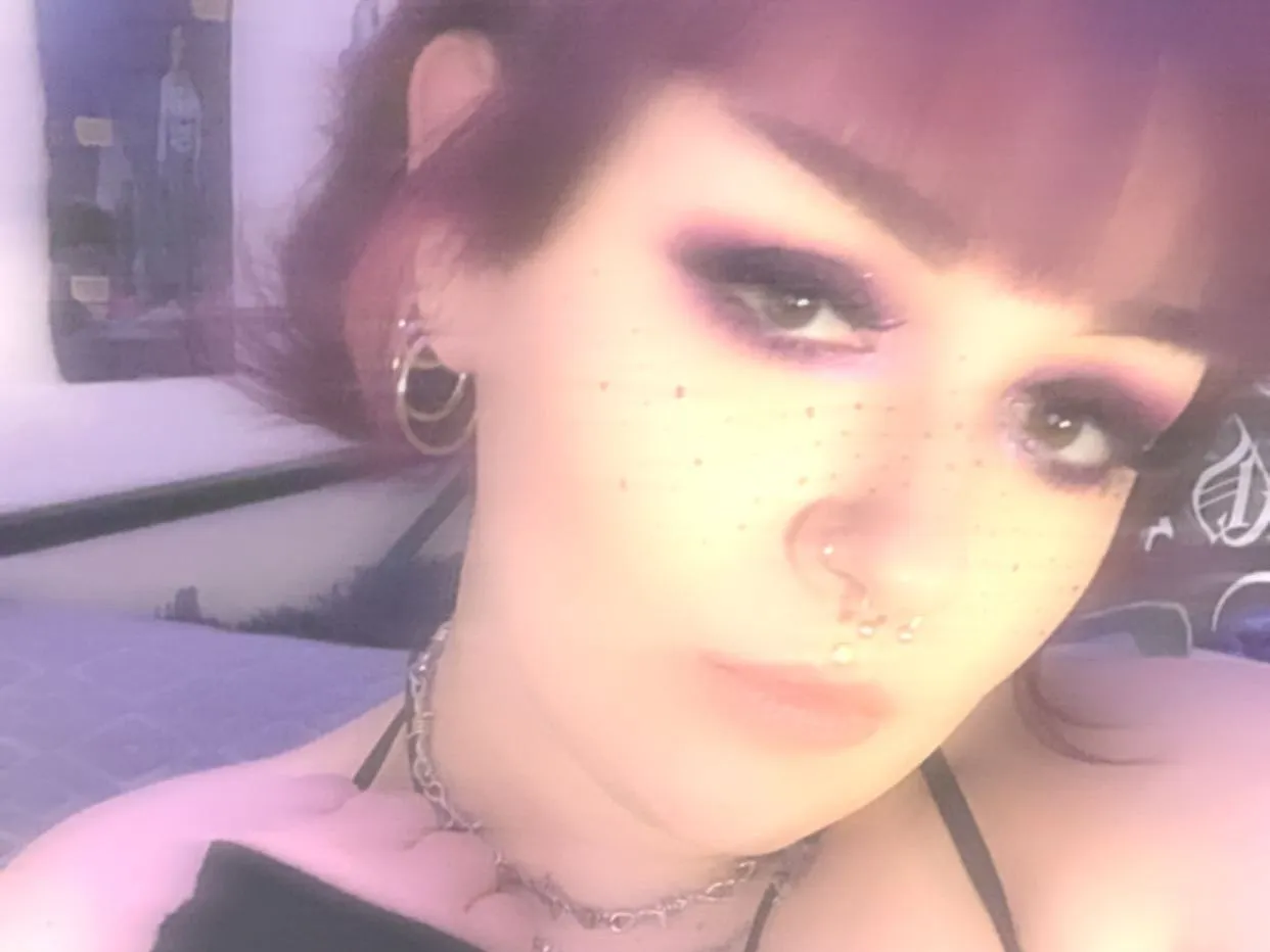 Naughty999Nora cam model profile picture