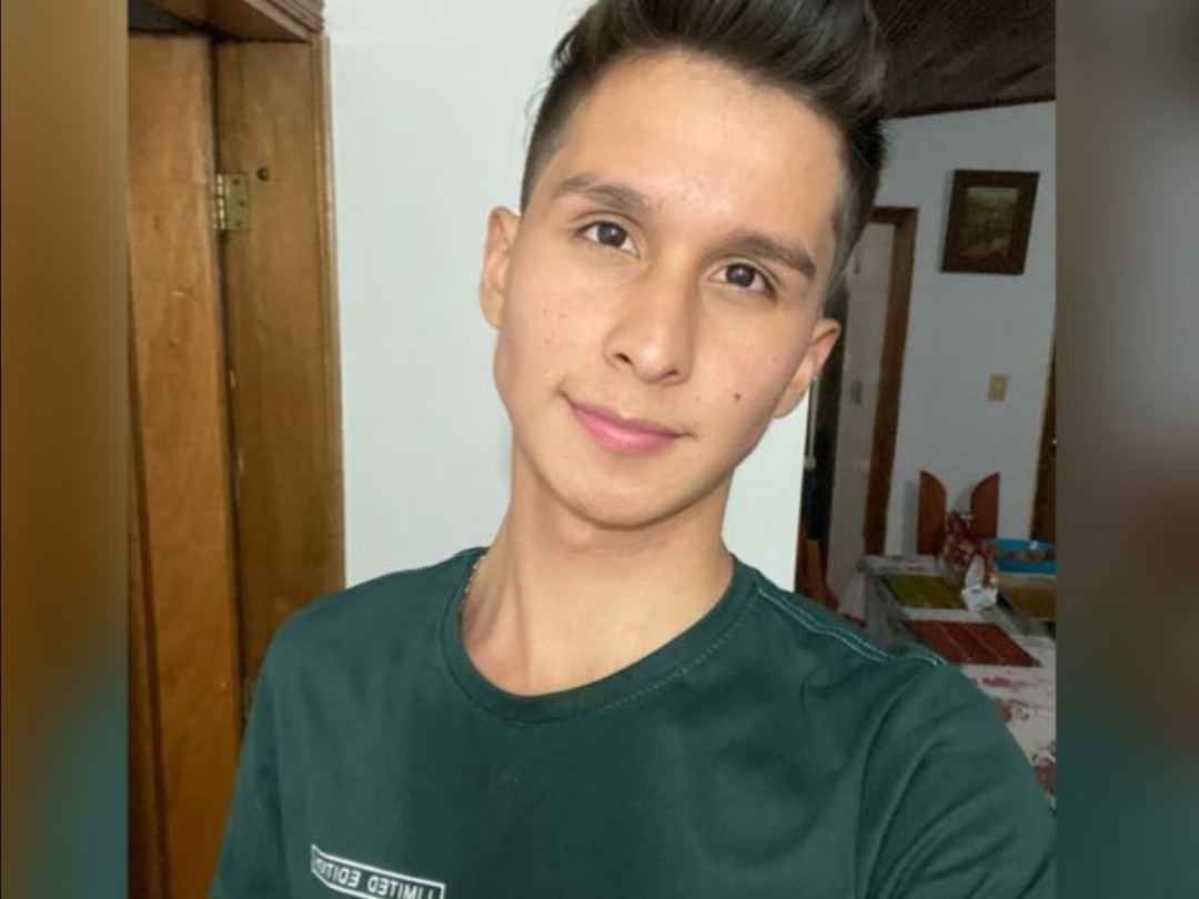 Imagen de perfil de modelo de cámara web de tomass_hott