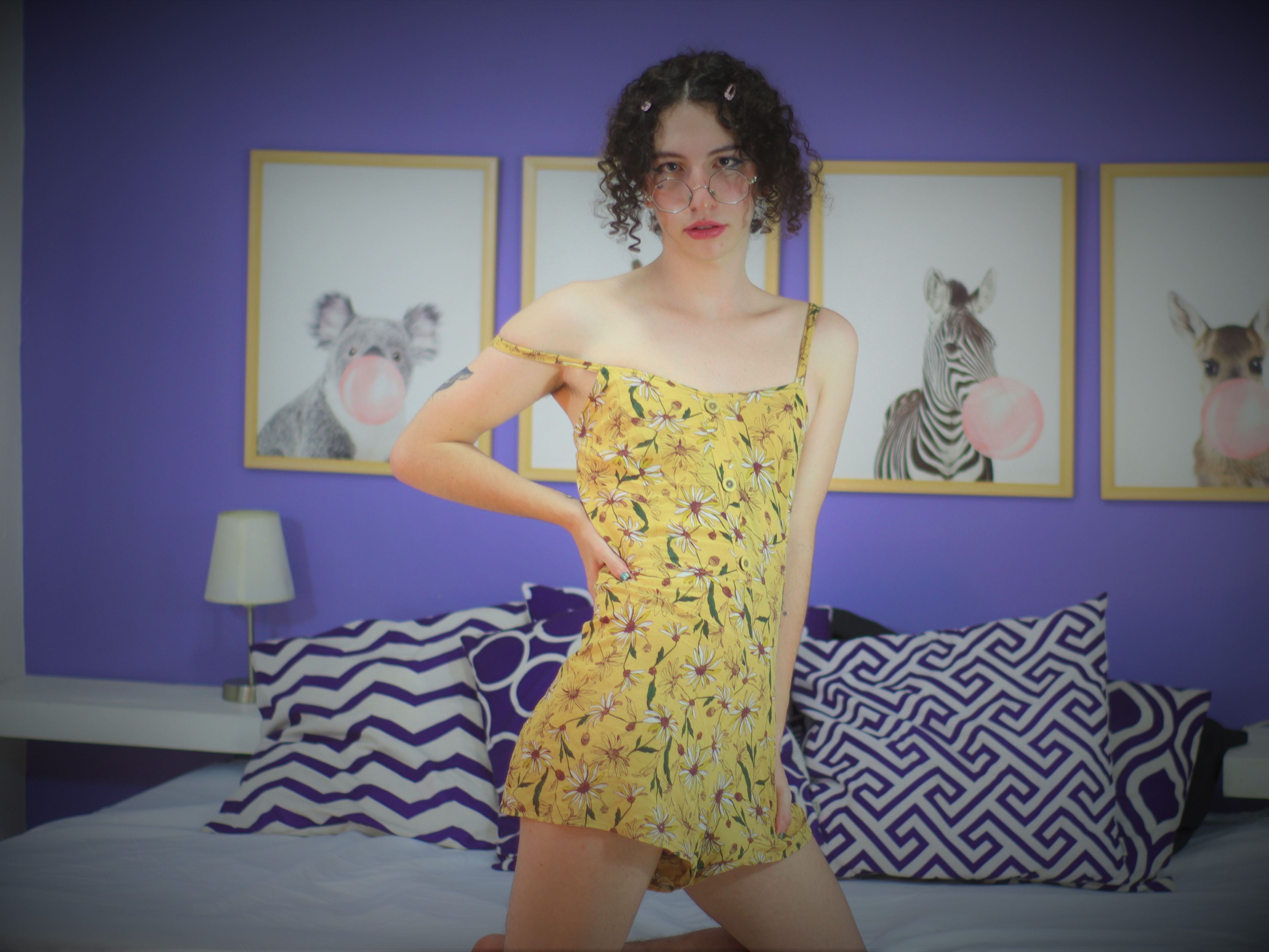 Imagen de perfil de modelo de cámara web de Salemm_Kitty