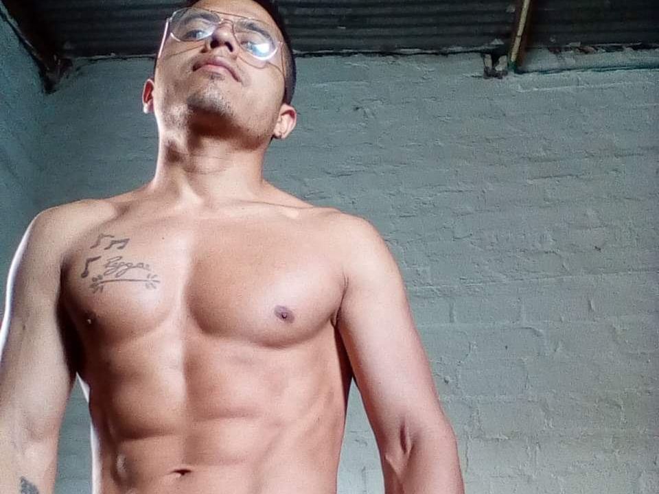 Profilbilde av SexyBigCockLatino webkamera modell