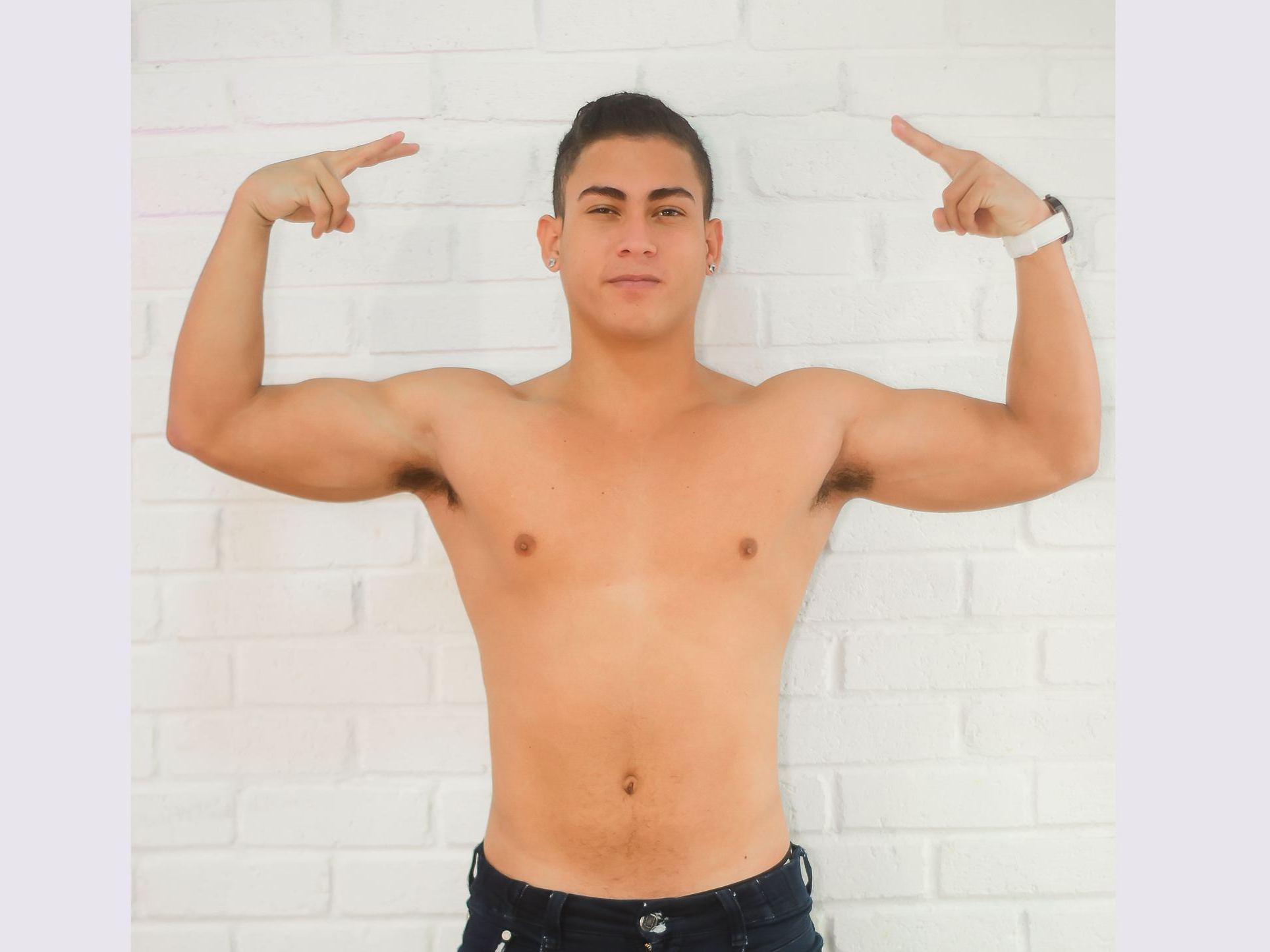 Alexander_Arnold profielfoto van cam model 