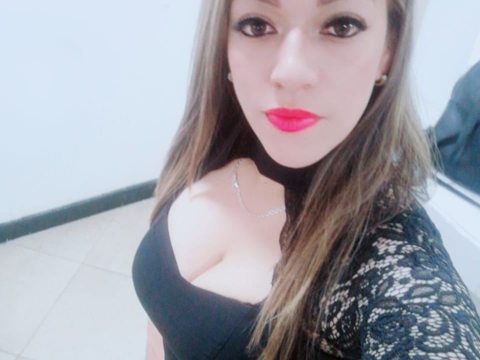Imagen de perfil de modelo de cámara web de JessiWillians