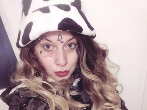 Imagen de perfil de modelo de cámara web de DrippyKitty69XX