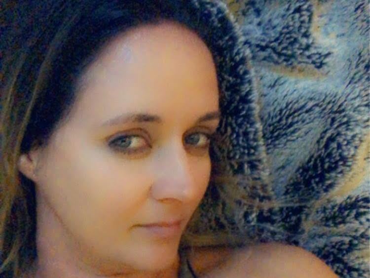 AlohaLehua profilbild på webbkameramodell 