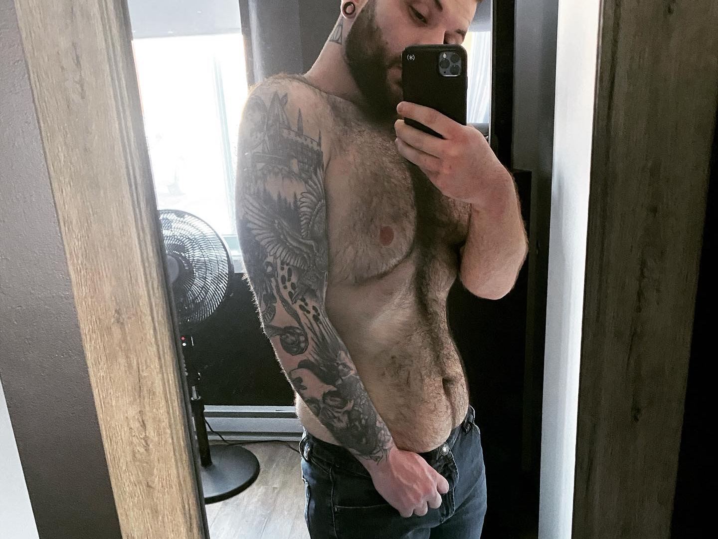 Ayexcub Profilbild des Cam-Modells 