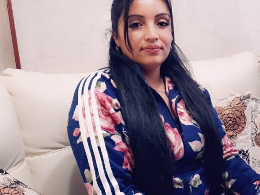 annyamilf cam model profile picture 