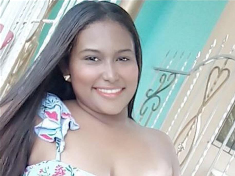 kendra_27 profilbild på webbkameramodell 