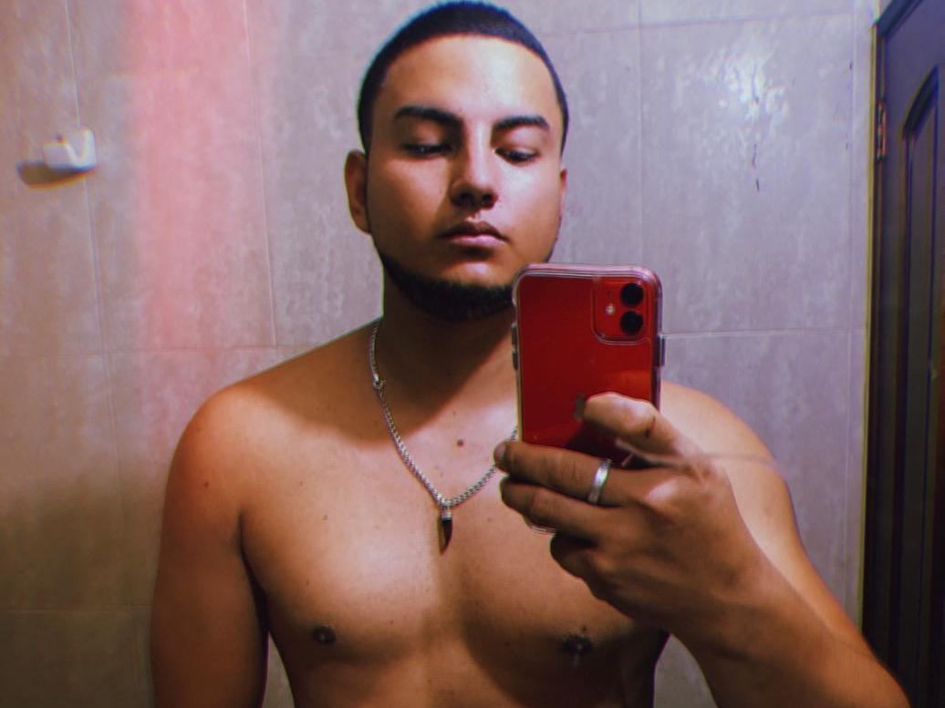 Luvian cam model profile picture 